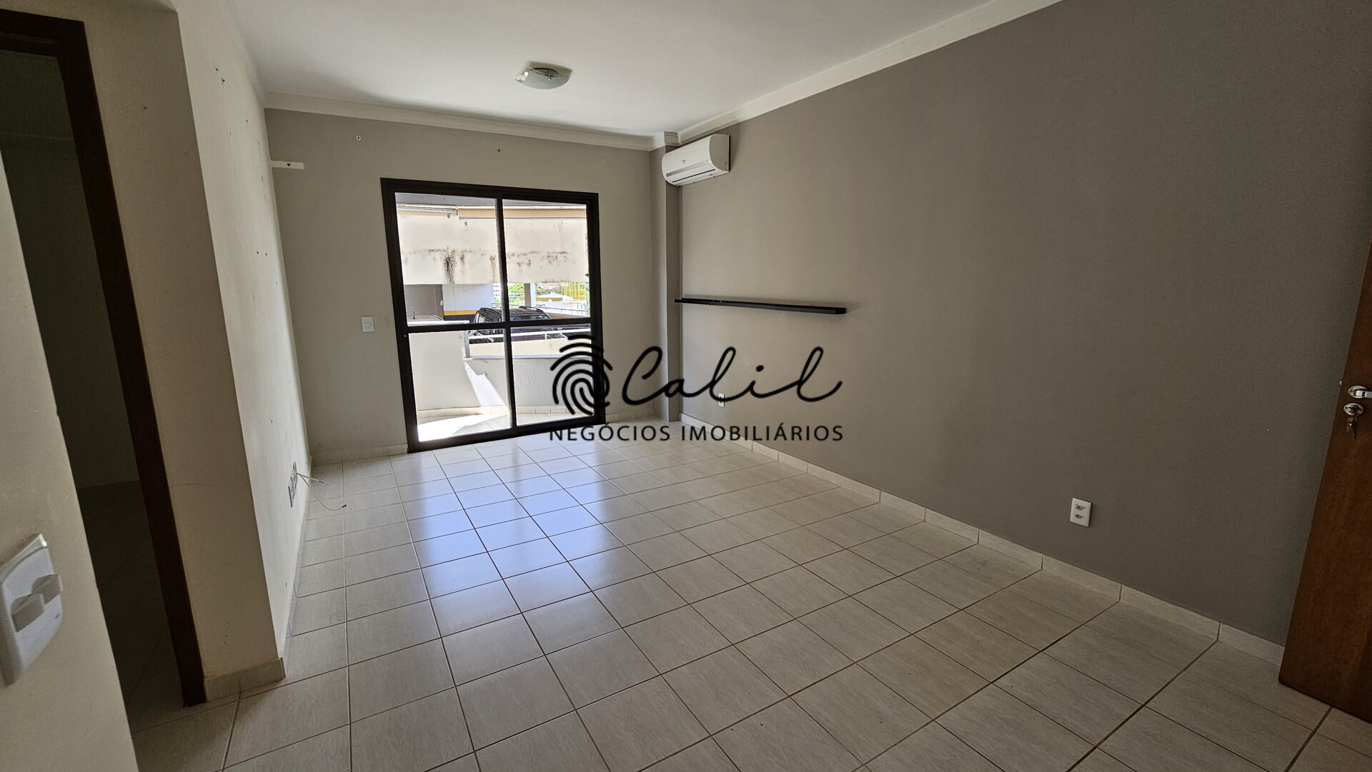 Apartamento à venda com 2 quartos, 71m² - Foto 2