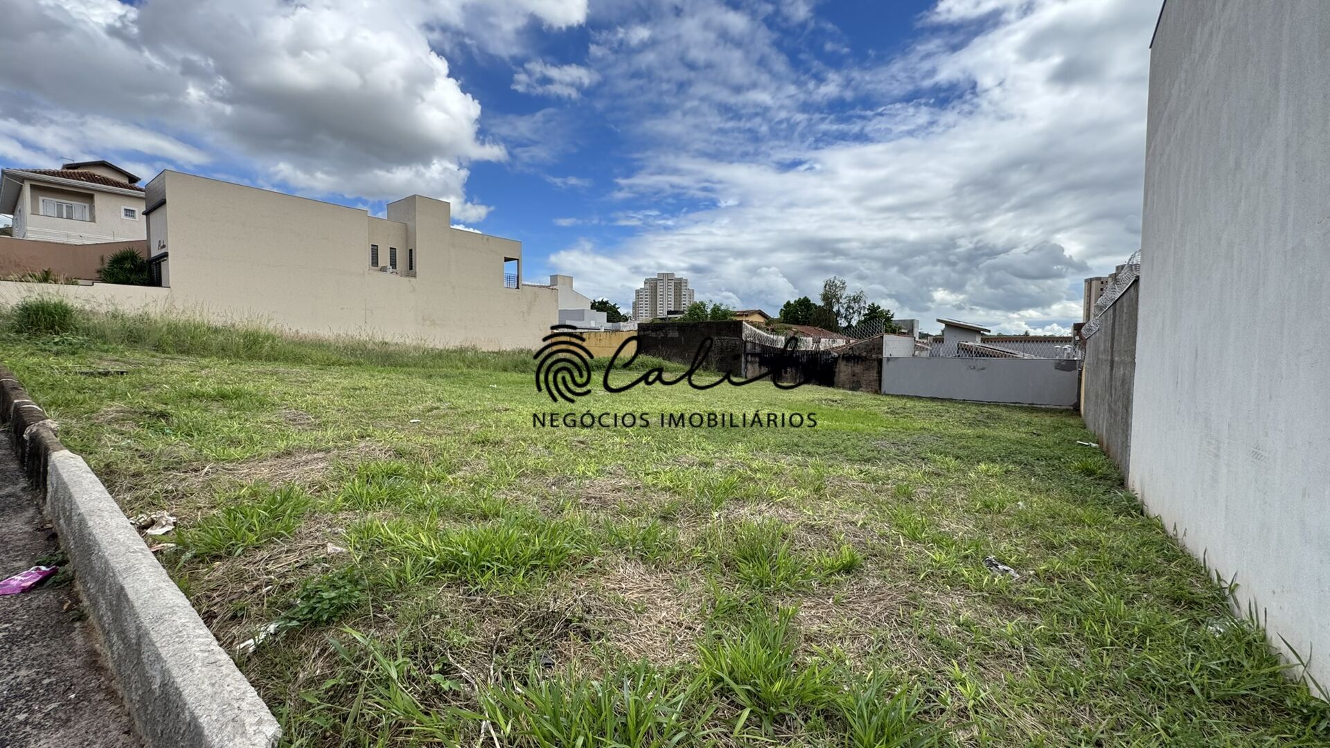 Terreno, 705 m² - Foto 3