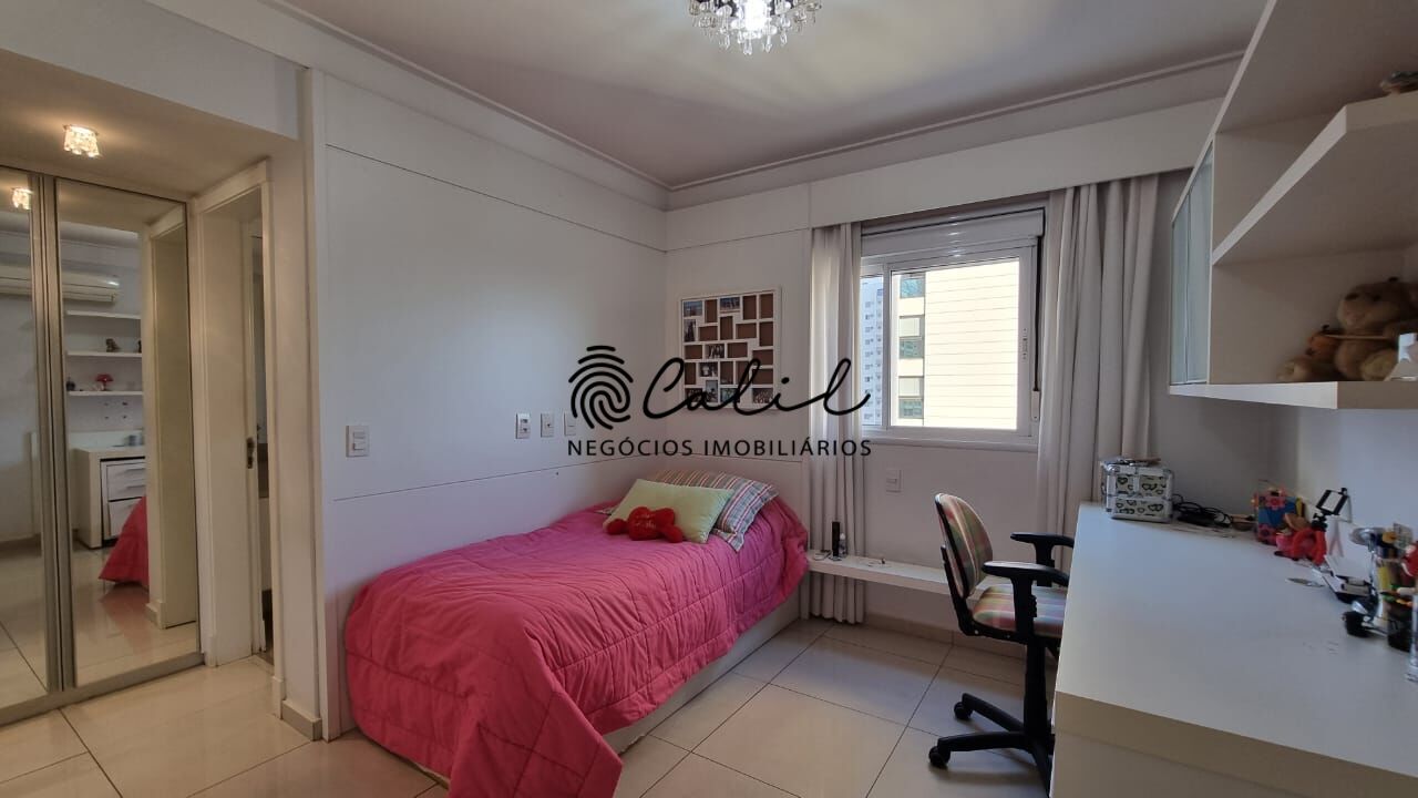 Apartamento à venda com 4 quartos, 281m² - Foto 11