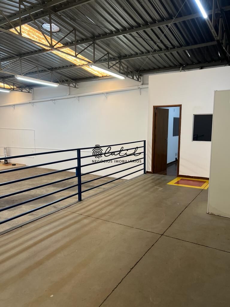 Loja-Salão para alugar com 1 quarto, 348m² - Foto 3