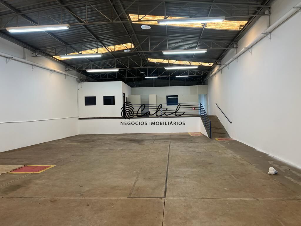 Loja-Salão para alugar com 1 quarto, 348m² - Foto 1