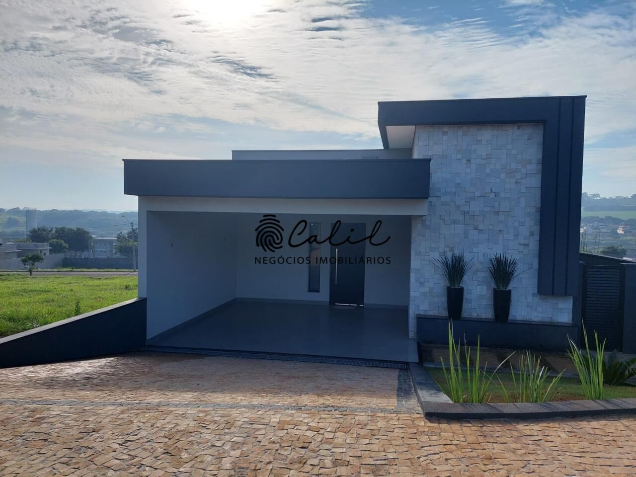 Casa de Condomínio à venda com 3 quartos, 144m² - Foto 1