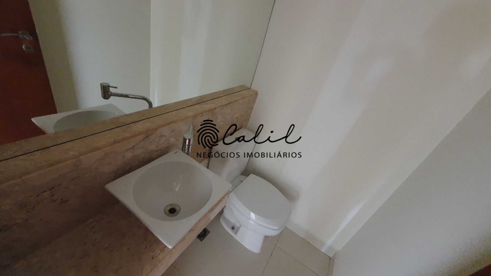 Apartamento à venda com 3 quartos, 144m² - Foto 9