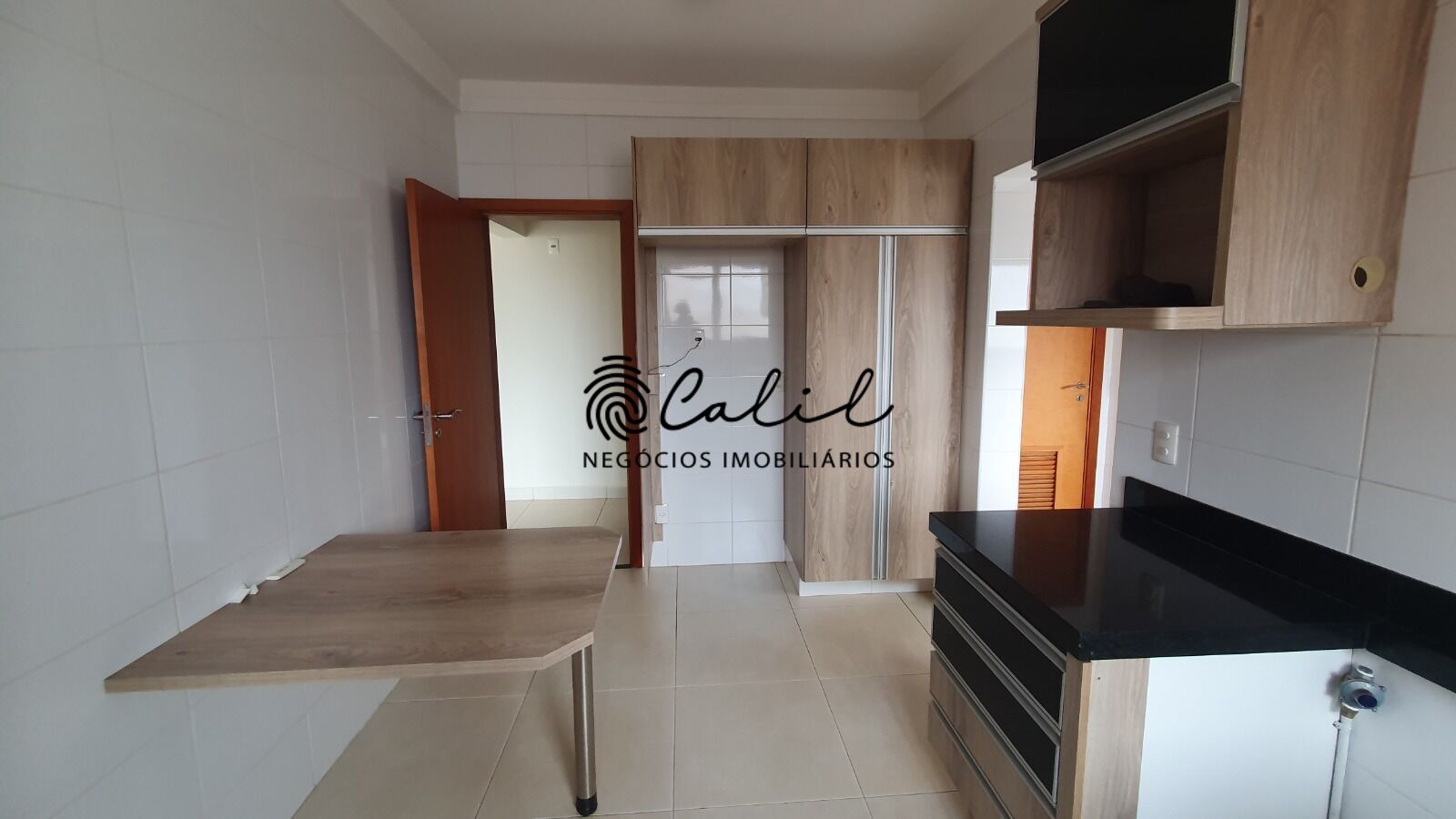 Apartamento à venda com 3 quartos, 144m² - Foto 11