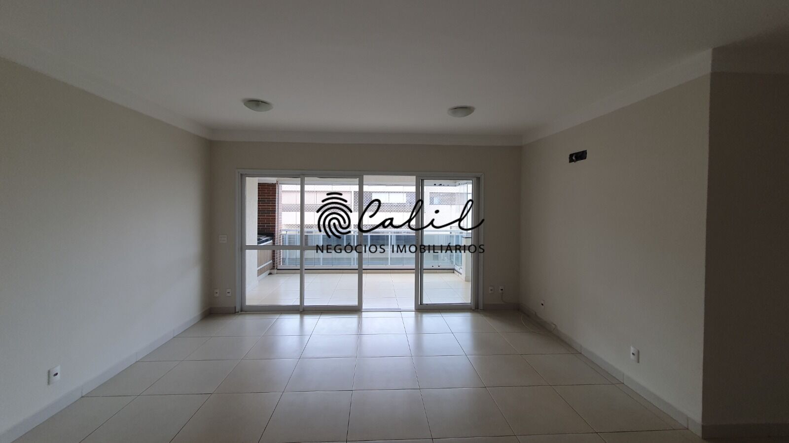 Apartamento à venda com 3 quartos, 144m² - Foto 5