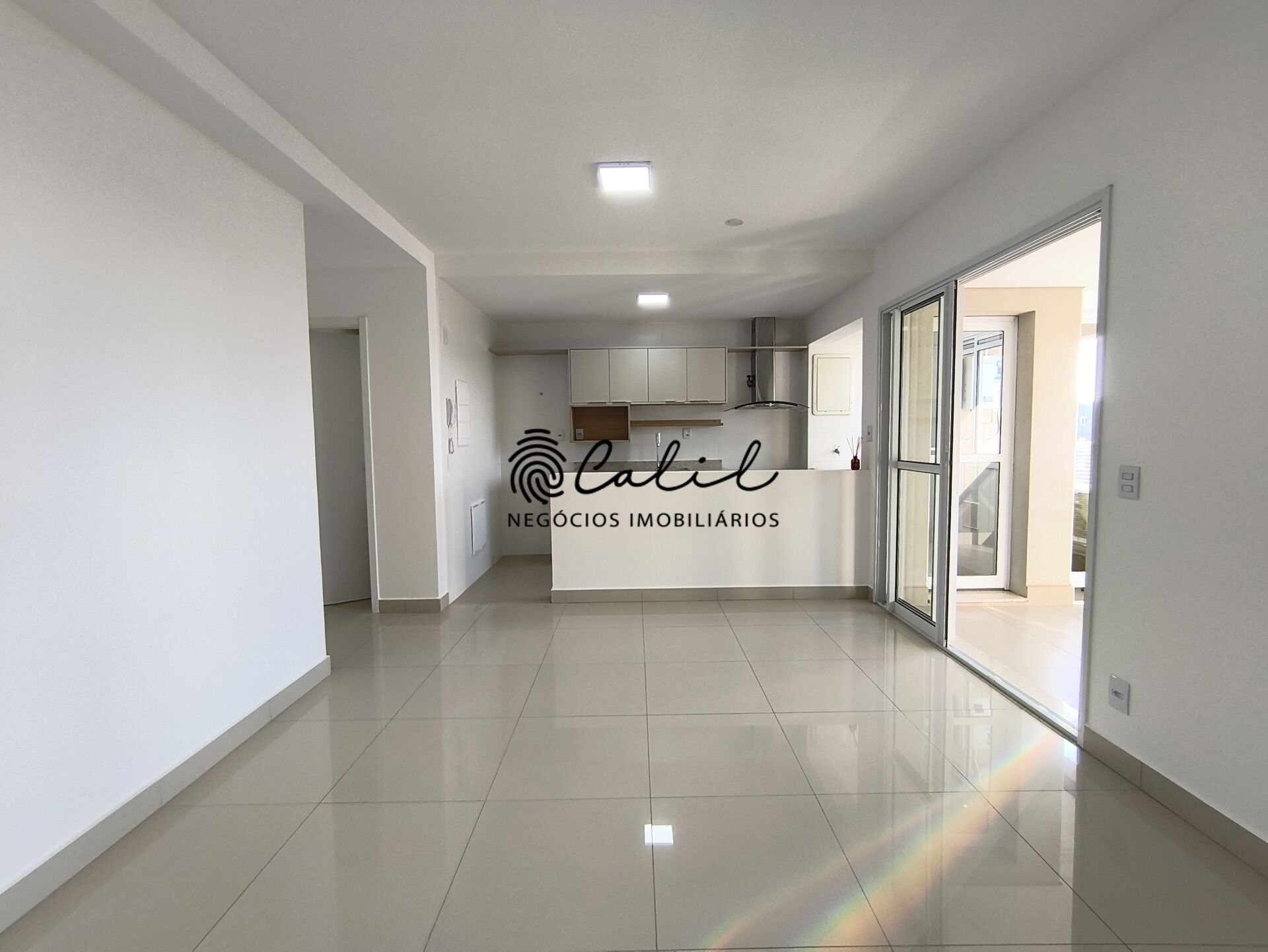 Apartamento para alugar com 3 quartos, 90m² - Foto 2
