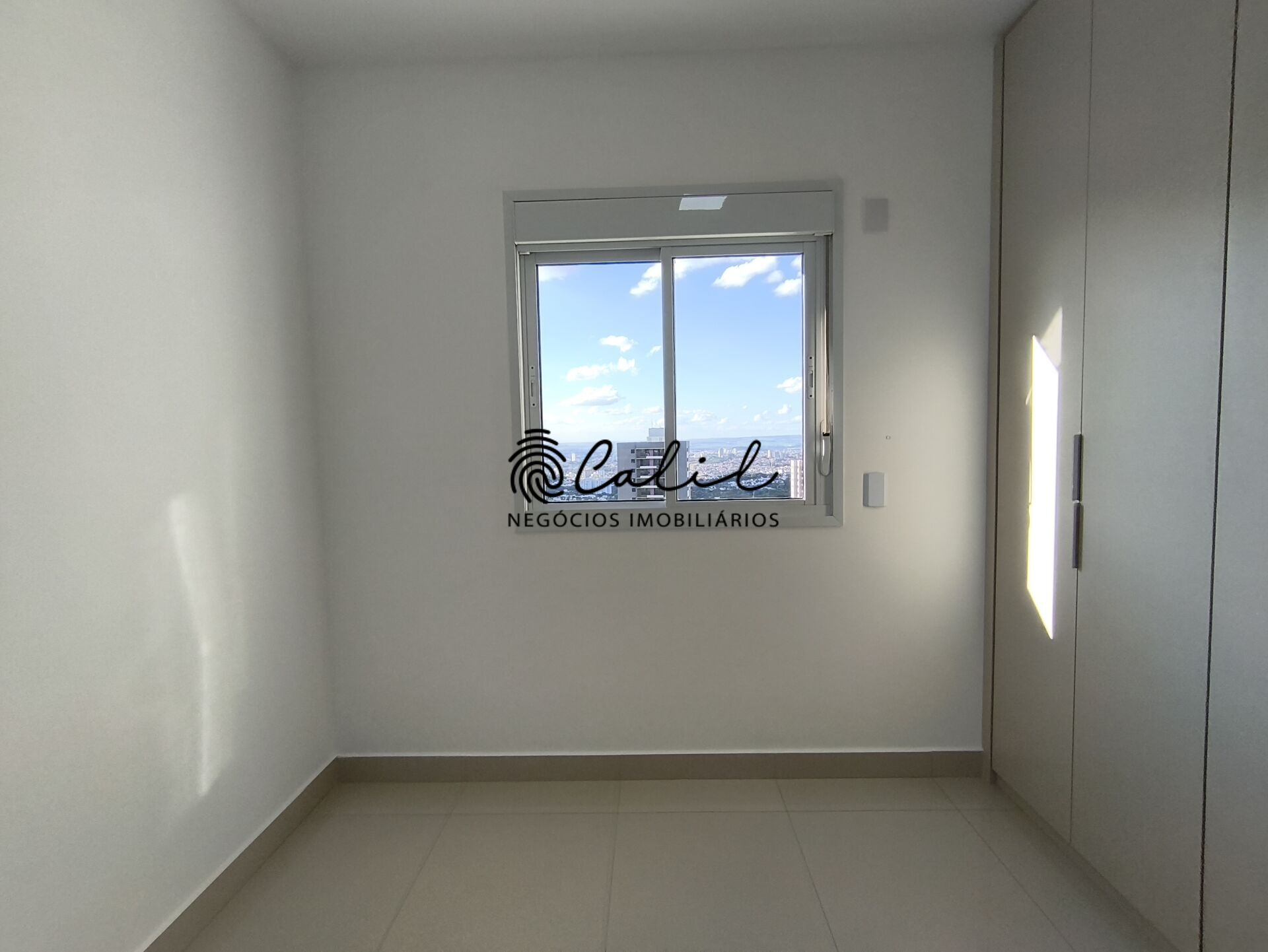 Apartamento para alugar com 3 quartos, 90m² - Foto 11