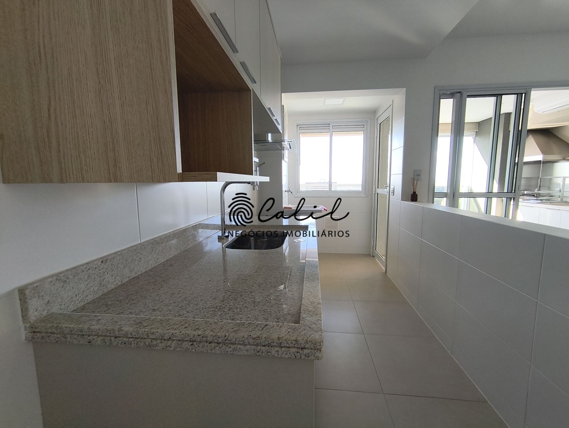 Apartamento para alugar com 3 quartos, 90m² - Foto 4