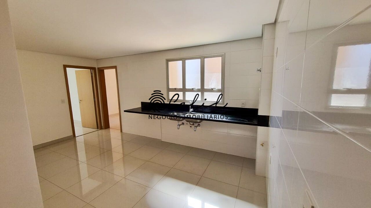 Apartamento à venda com 4 quartos, 246m² - Foto 6