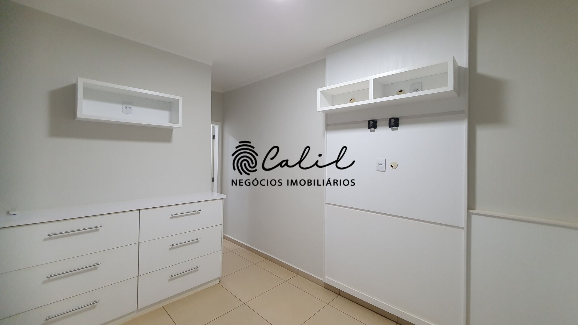 Apartamento à venda com 2 quartos, 64m² - Foto 28