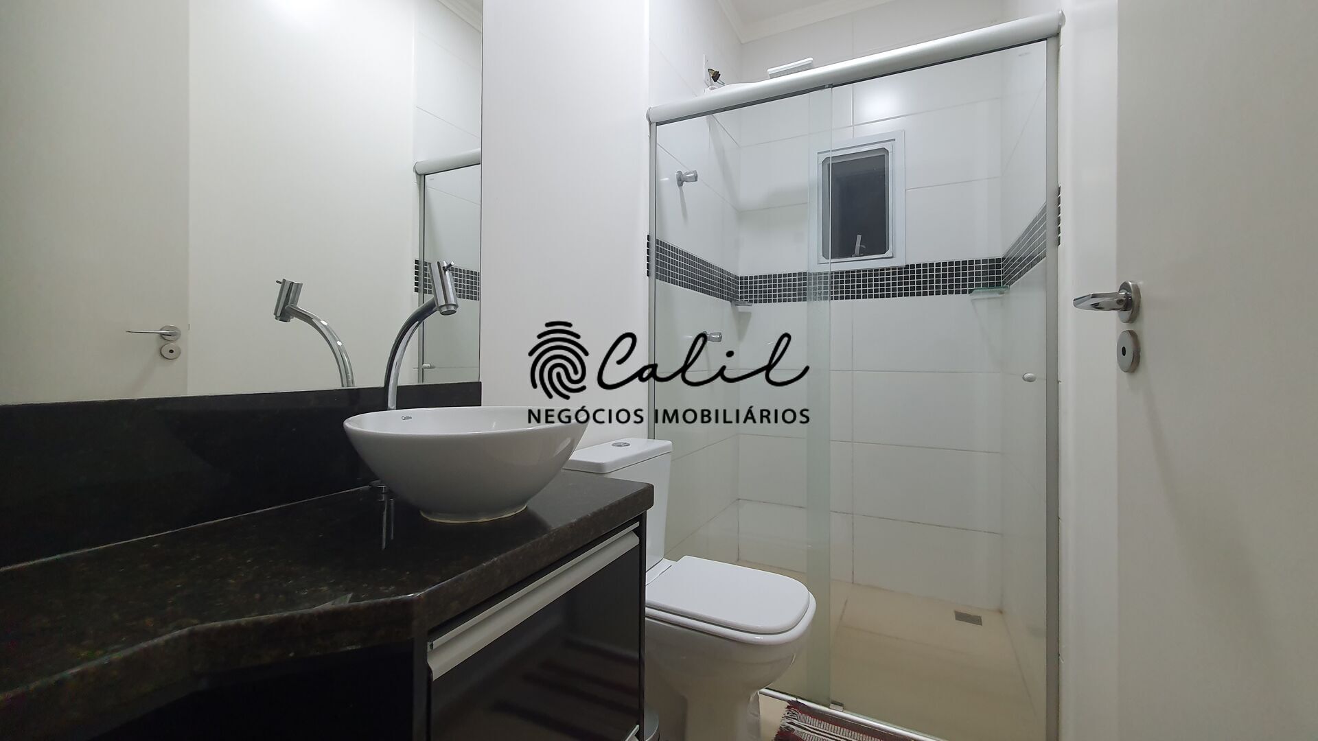 Apartamento à venda com 2 quartos, 64m² - Foto 30