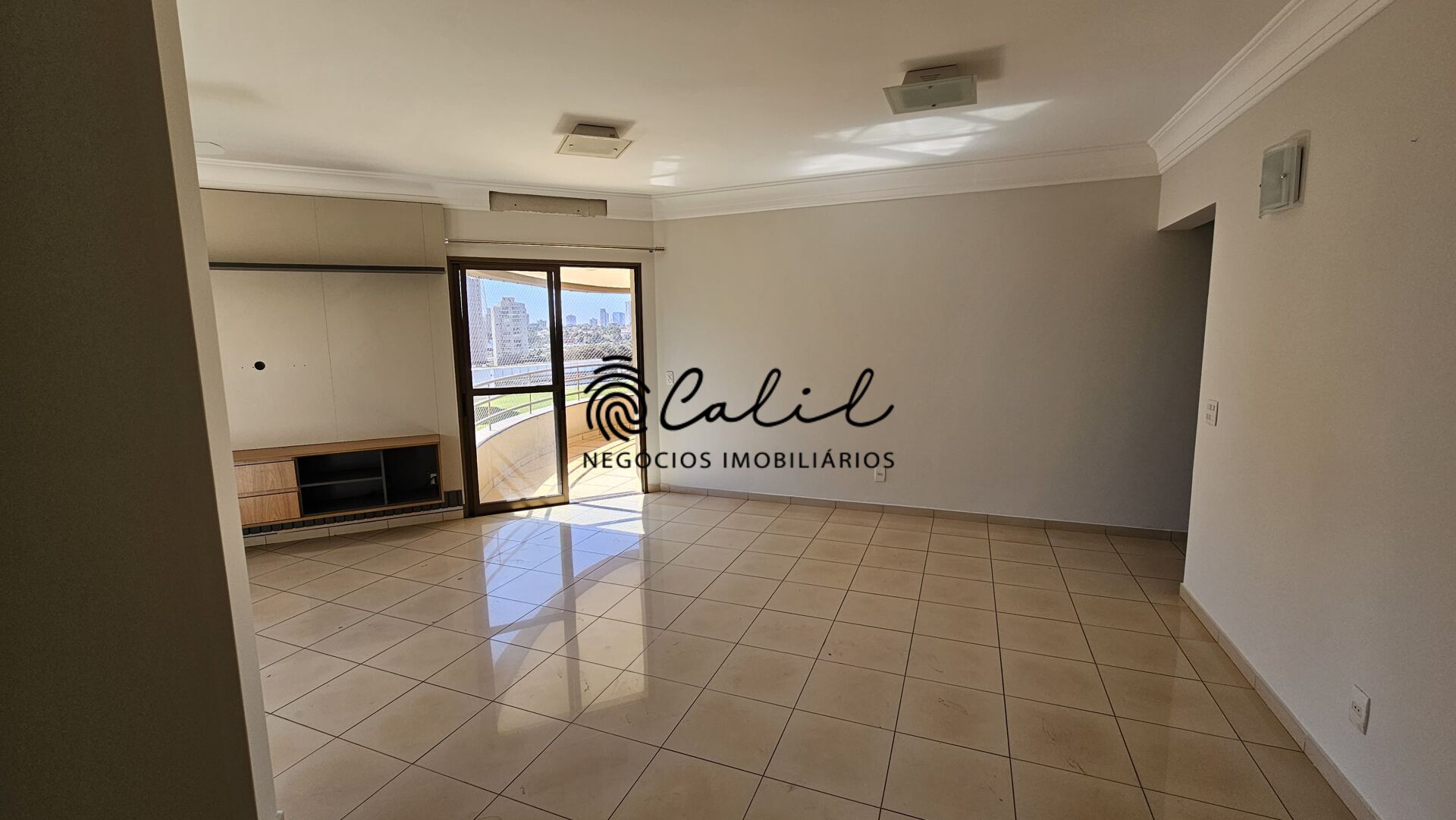 Apartamento para alugar com 3 quartos, 142m² - Foto 4