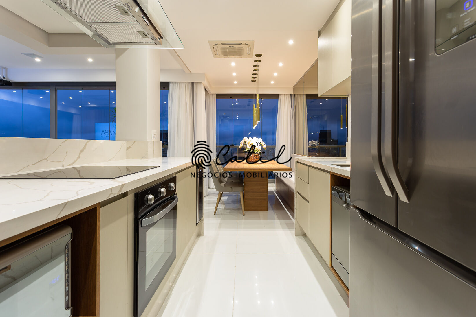 Cobertura para alugar com 2 quartos, 106m² - Foto 16