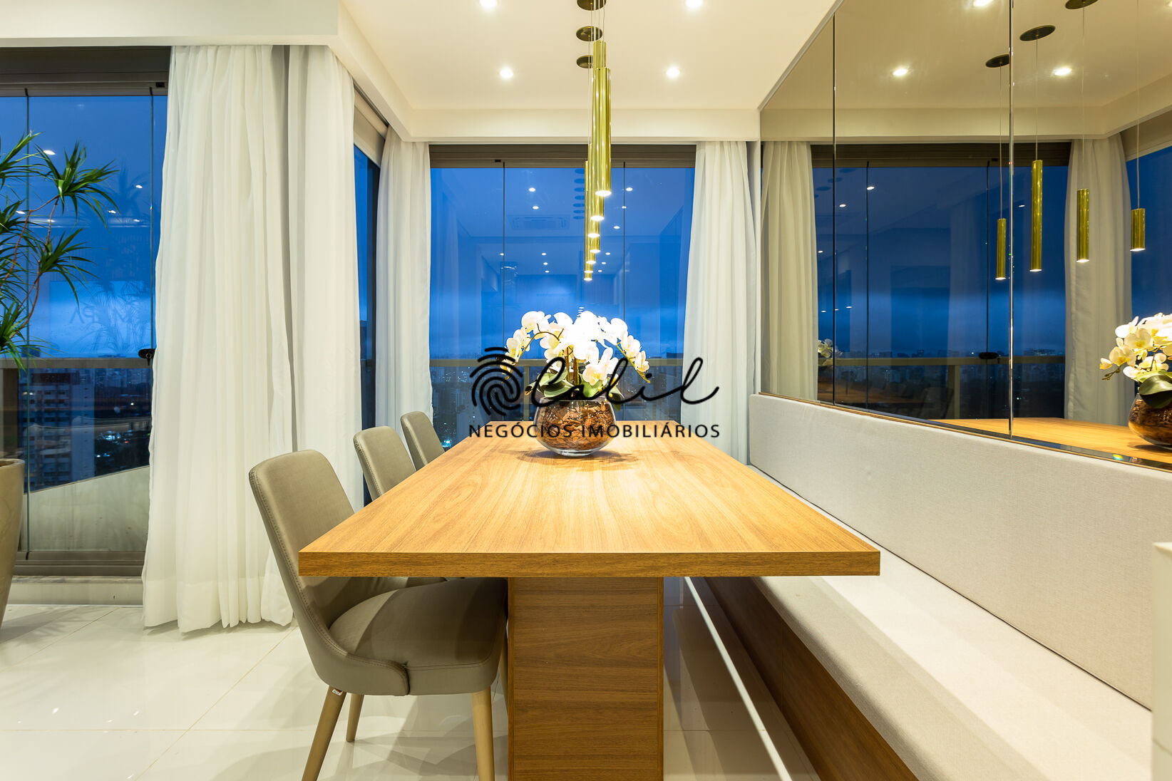 Cobertura para alugar com 2 quartos, 106m² - Foto 19