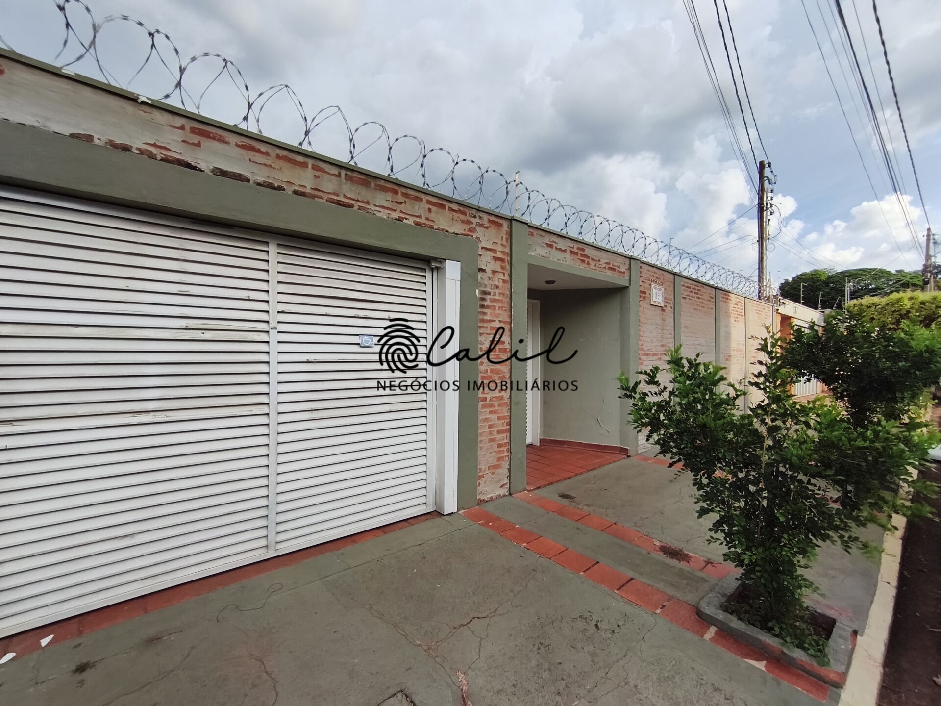 Casa, 3 quartos, 202 m² - Foto 1