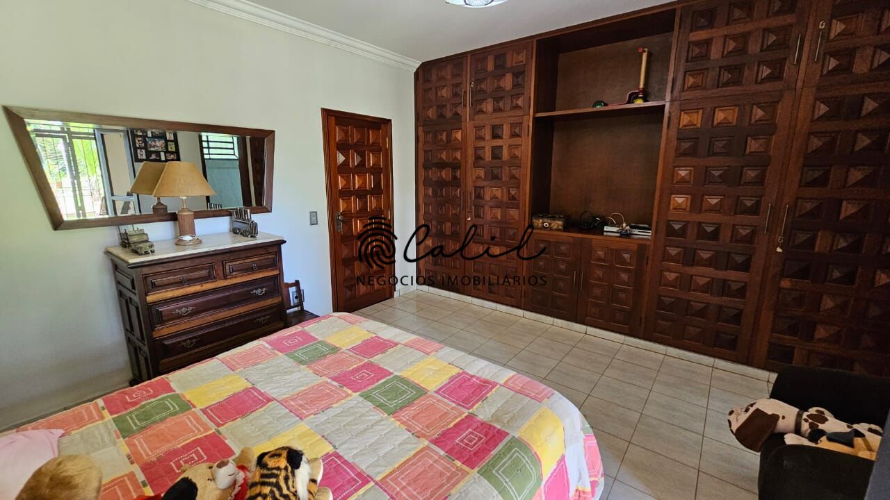 Casa de Condomínio à venda com 4 quartos, 684m² - Foto 31