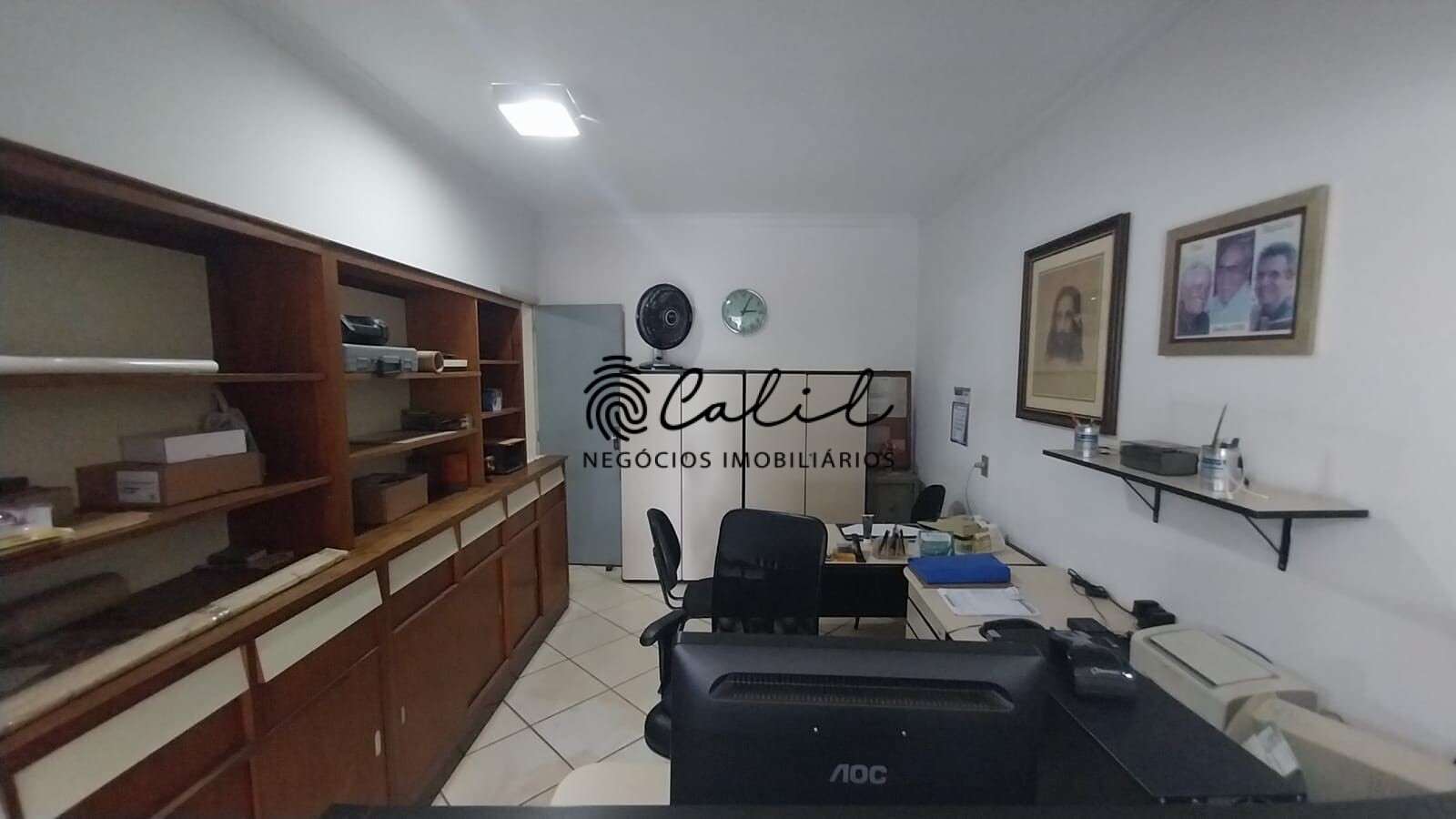 Casa à venda com 3 quartos, 311m² - Foto 11