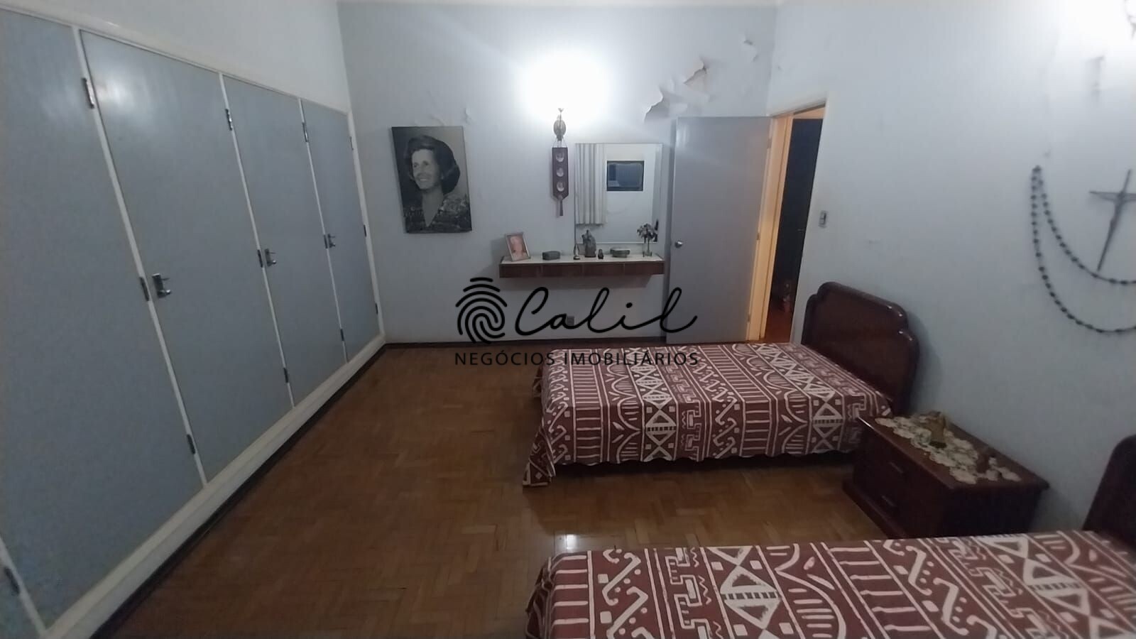 Casa à venda com 3 quartos, 311m² - Foto 6