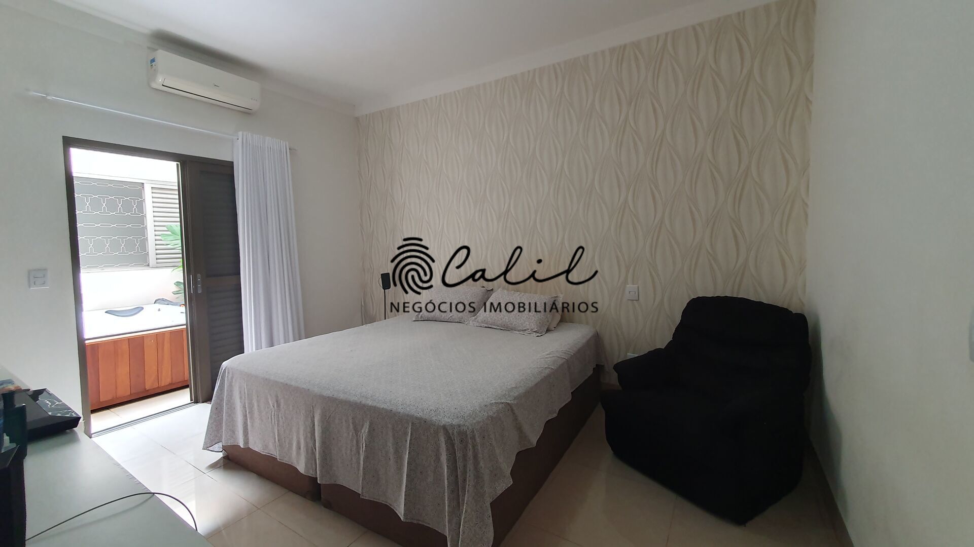 Casa, 3 quartos, 275 m² - Foto 24