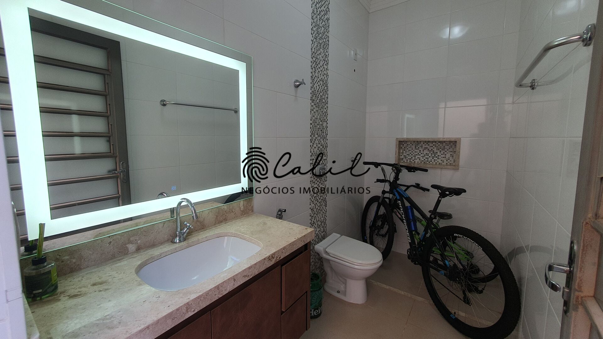 Casa, 3 quartos, 275 m² - Foto 38