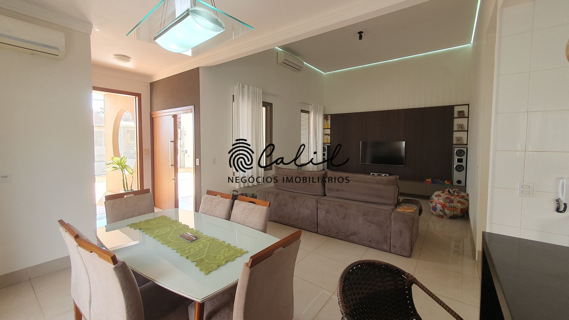 Casa, 3 quartos, 275 m² - Foto 3