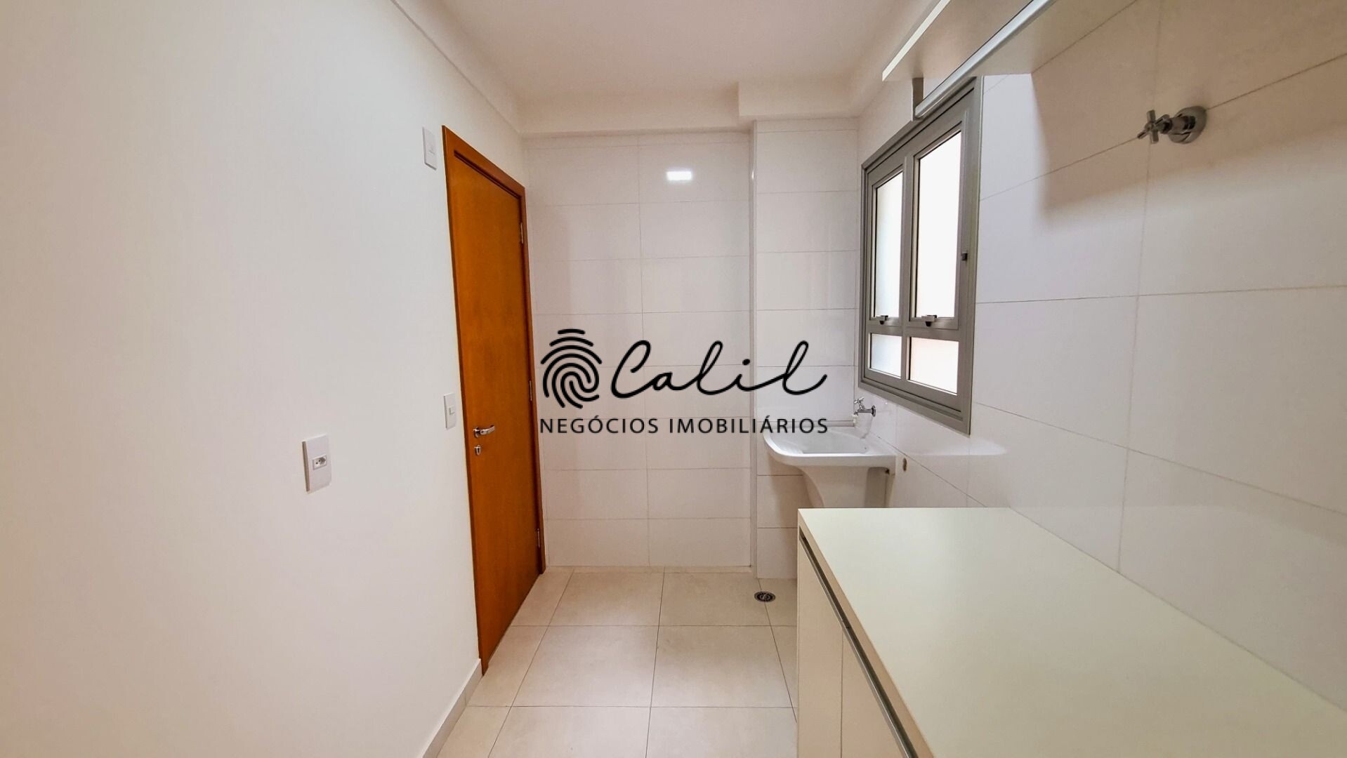 Apartamento à venda com 3 quartos, 140m² - Foto 8