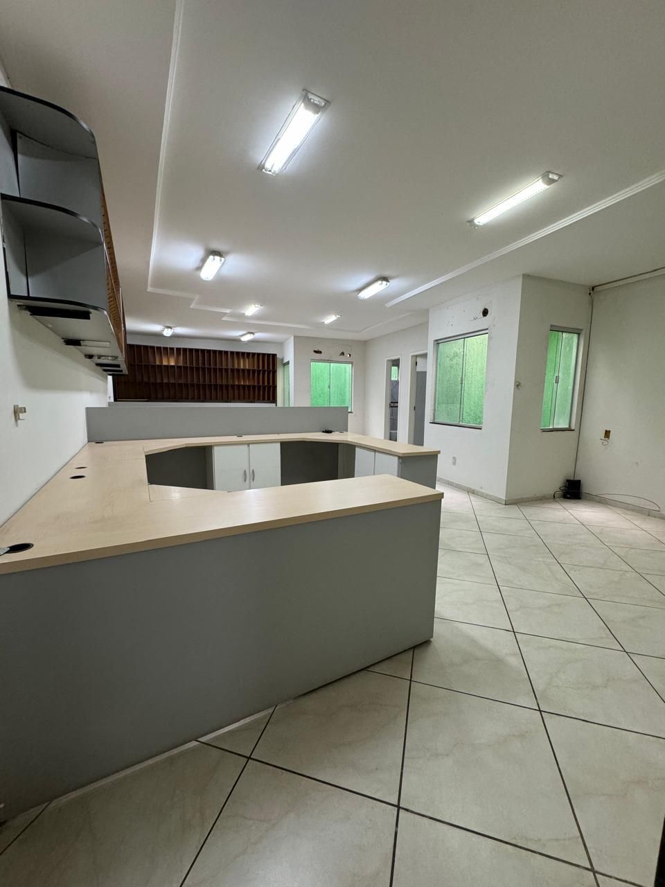 Prédio Inteiro - Foto 1