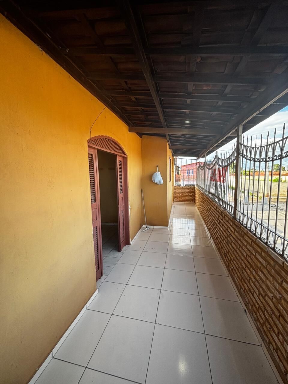 Casa, 2 quartos, 202 m² - Foto 2