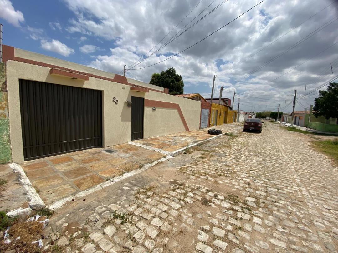 Casa, 3 quartos, 220 m² - Foto 1