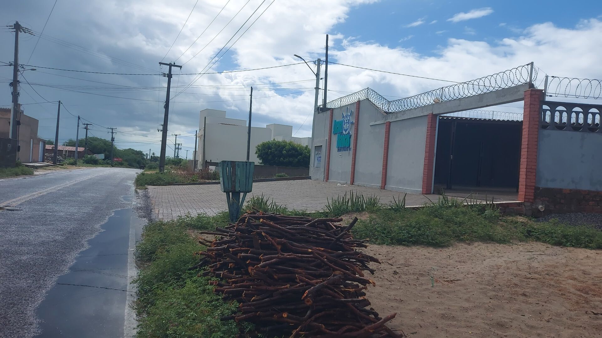 Casa, 3 quartos - Foto 1