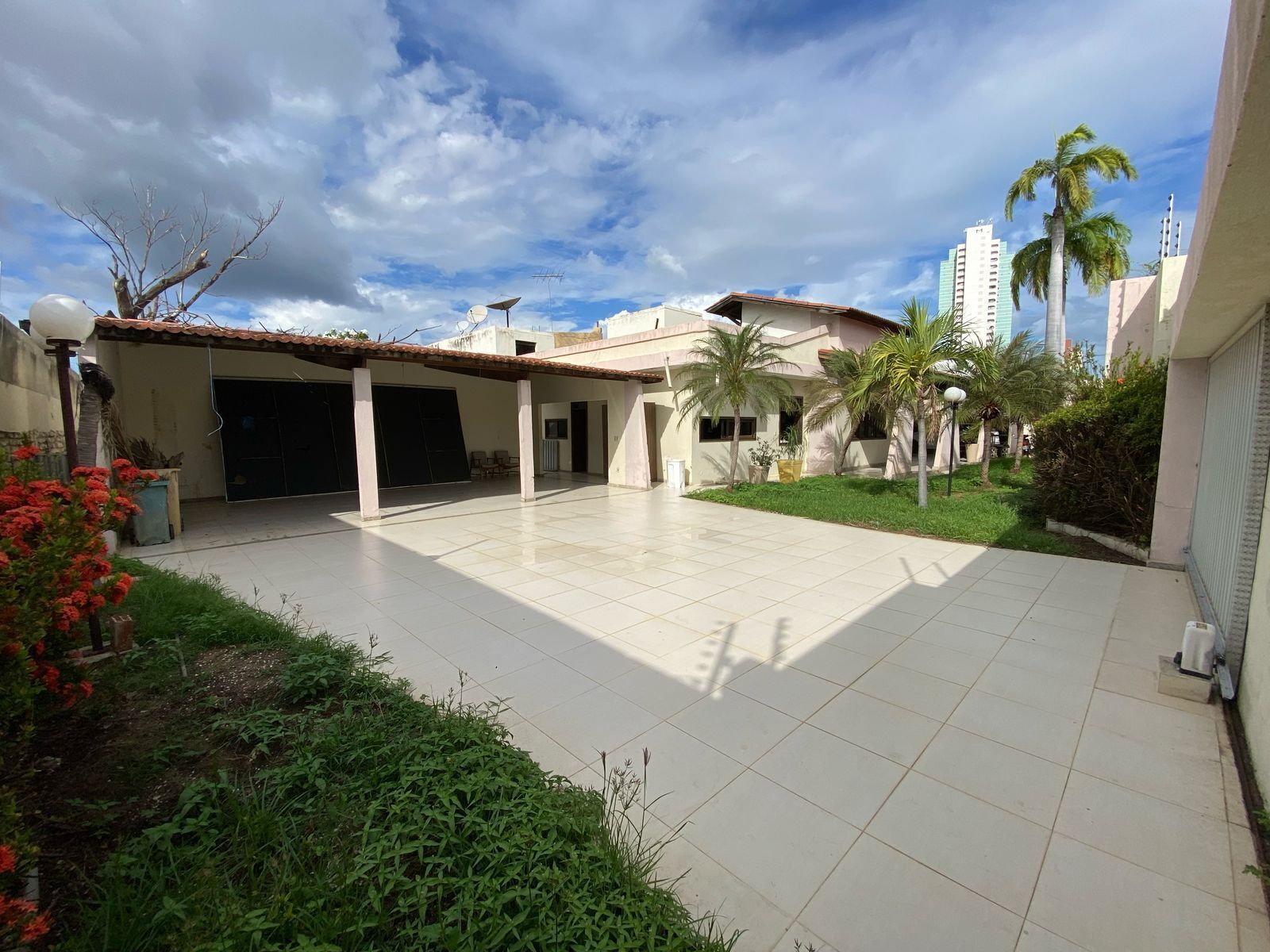 Casa, 4 quartos, 700 m² - Foto 1