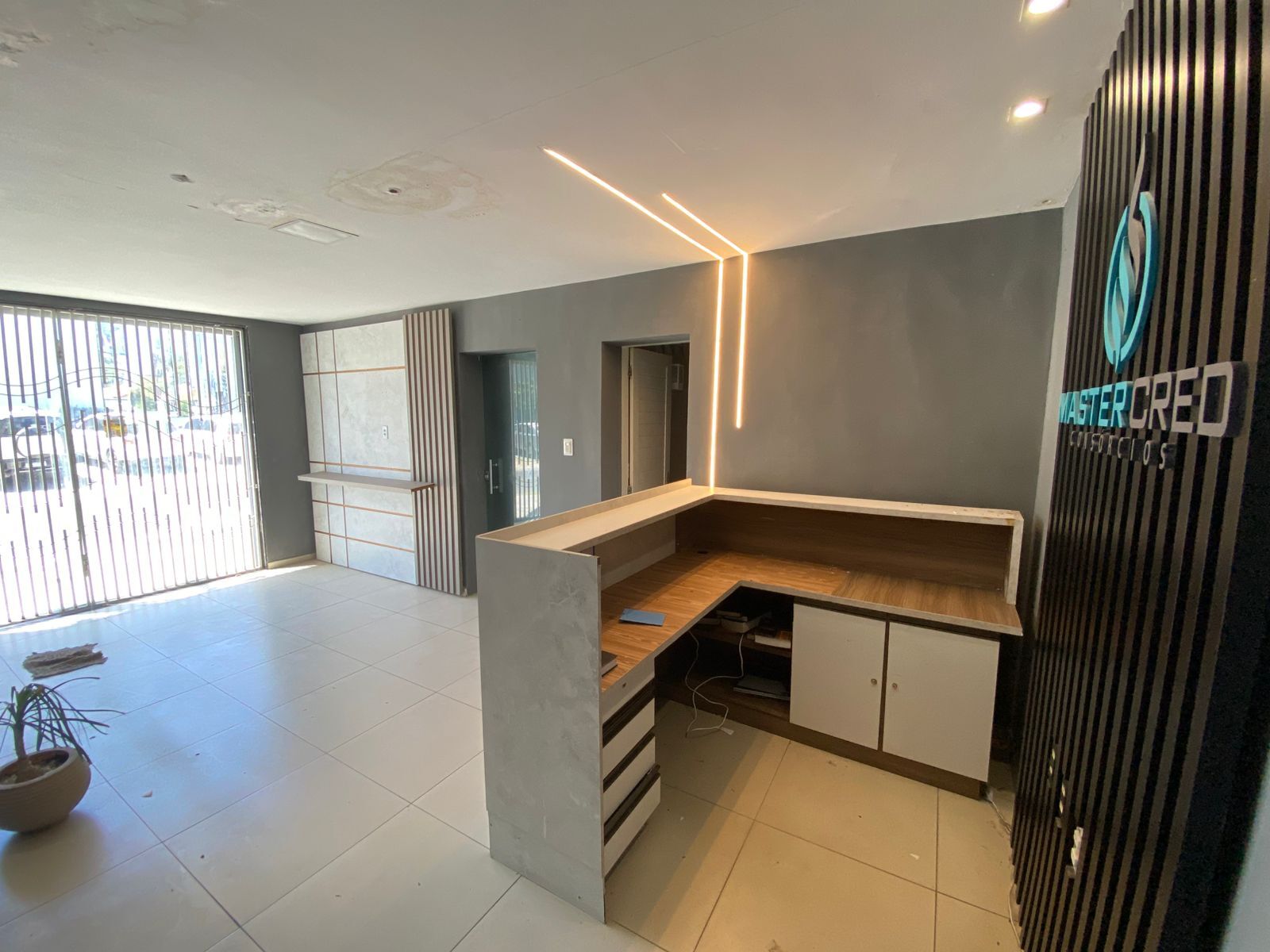 Prédio Inteiro - Foto 1