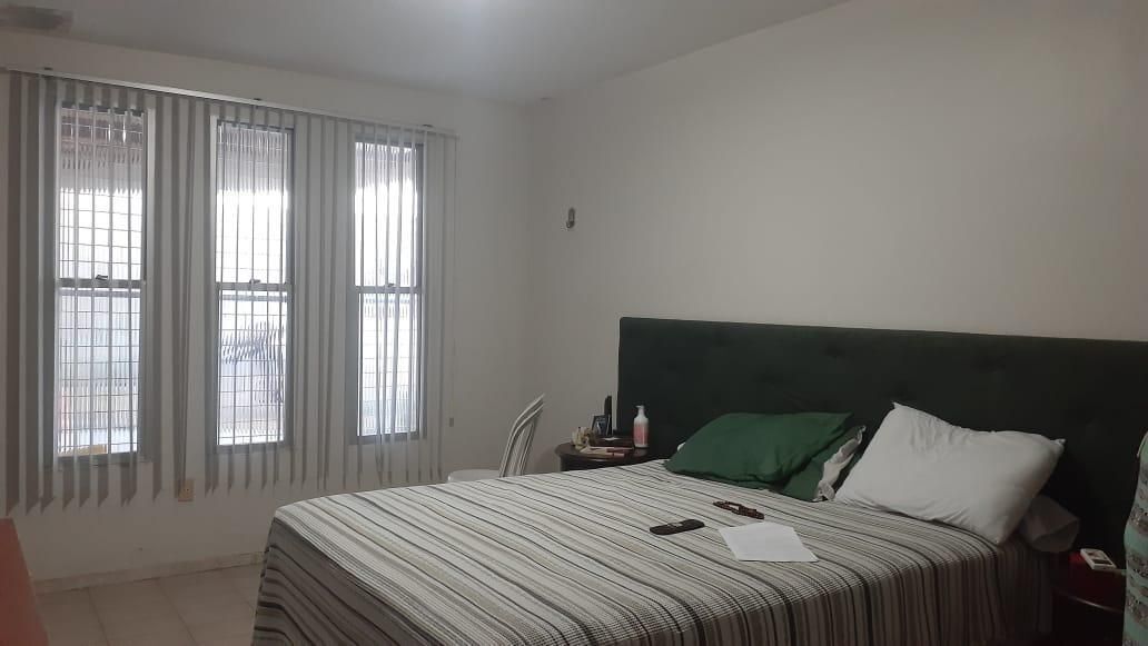 Casa, 4 quartos, 250 m² - Foto 8