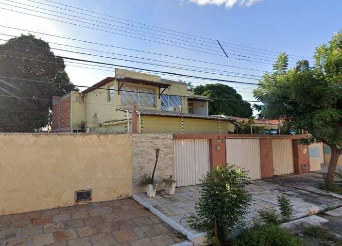 Casa, 2 quartos, 317 m² - Foto 1