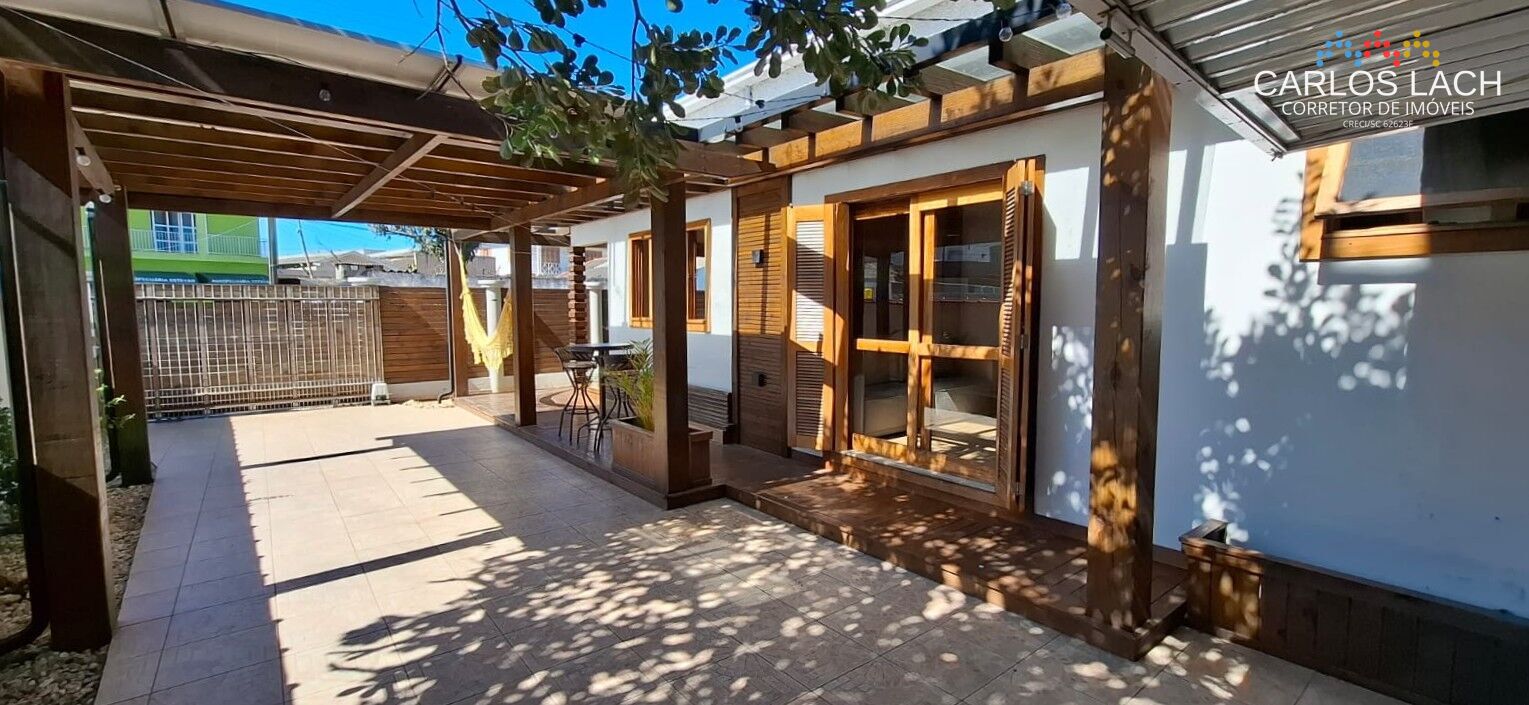 Casa, 3 quartos, 300 m² - Foto 1