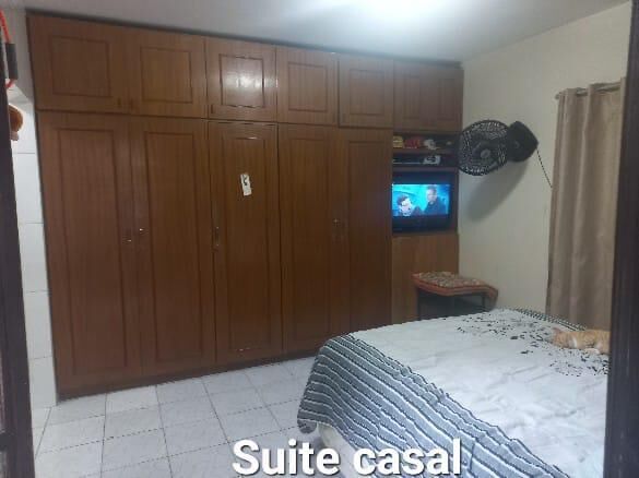 Casa à venda com 3 quartos, 219m² - Foto 9