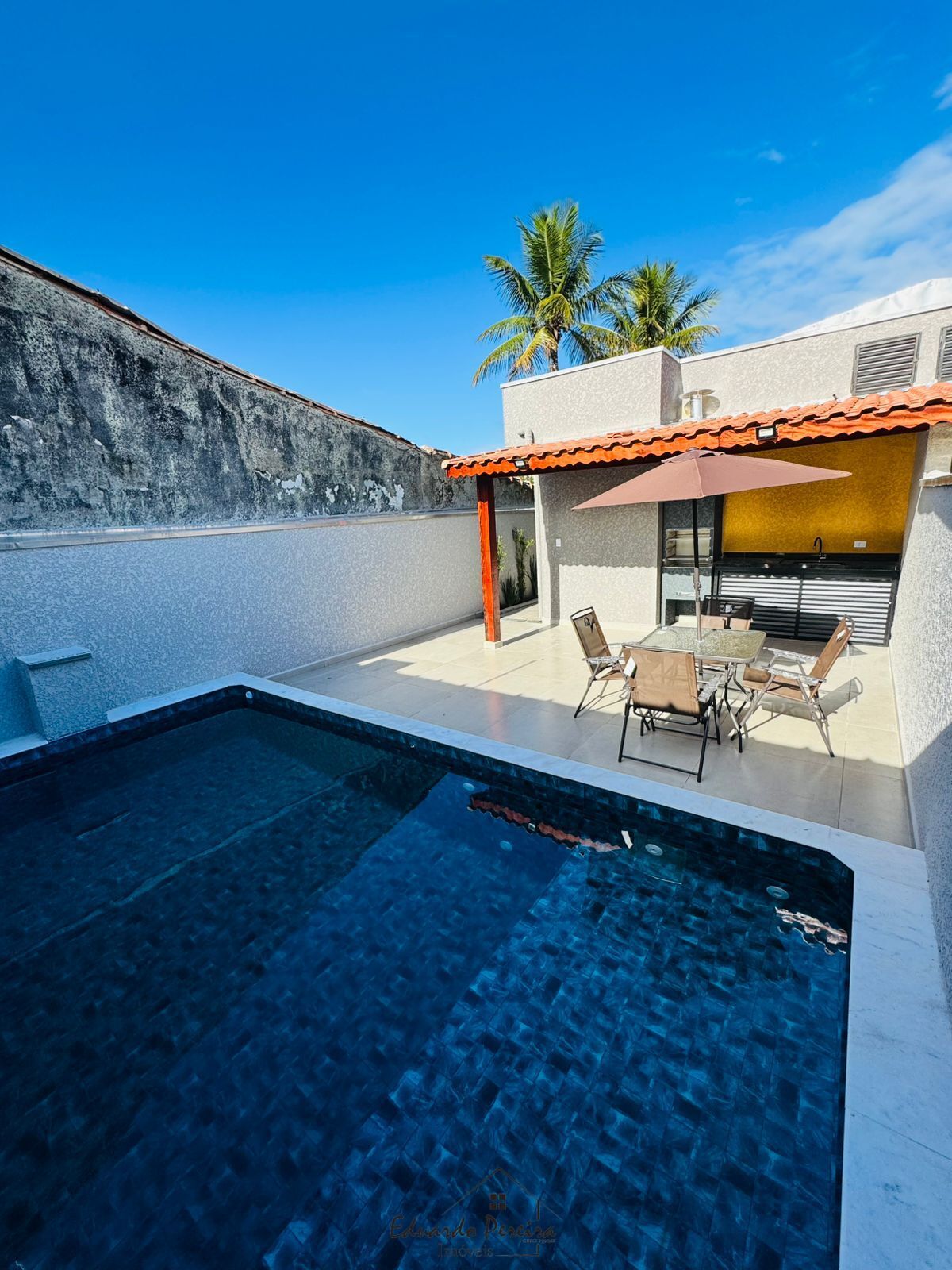 Casa, 2 quartos, 86 m² - Foto 1