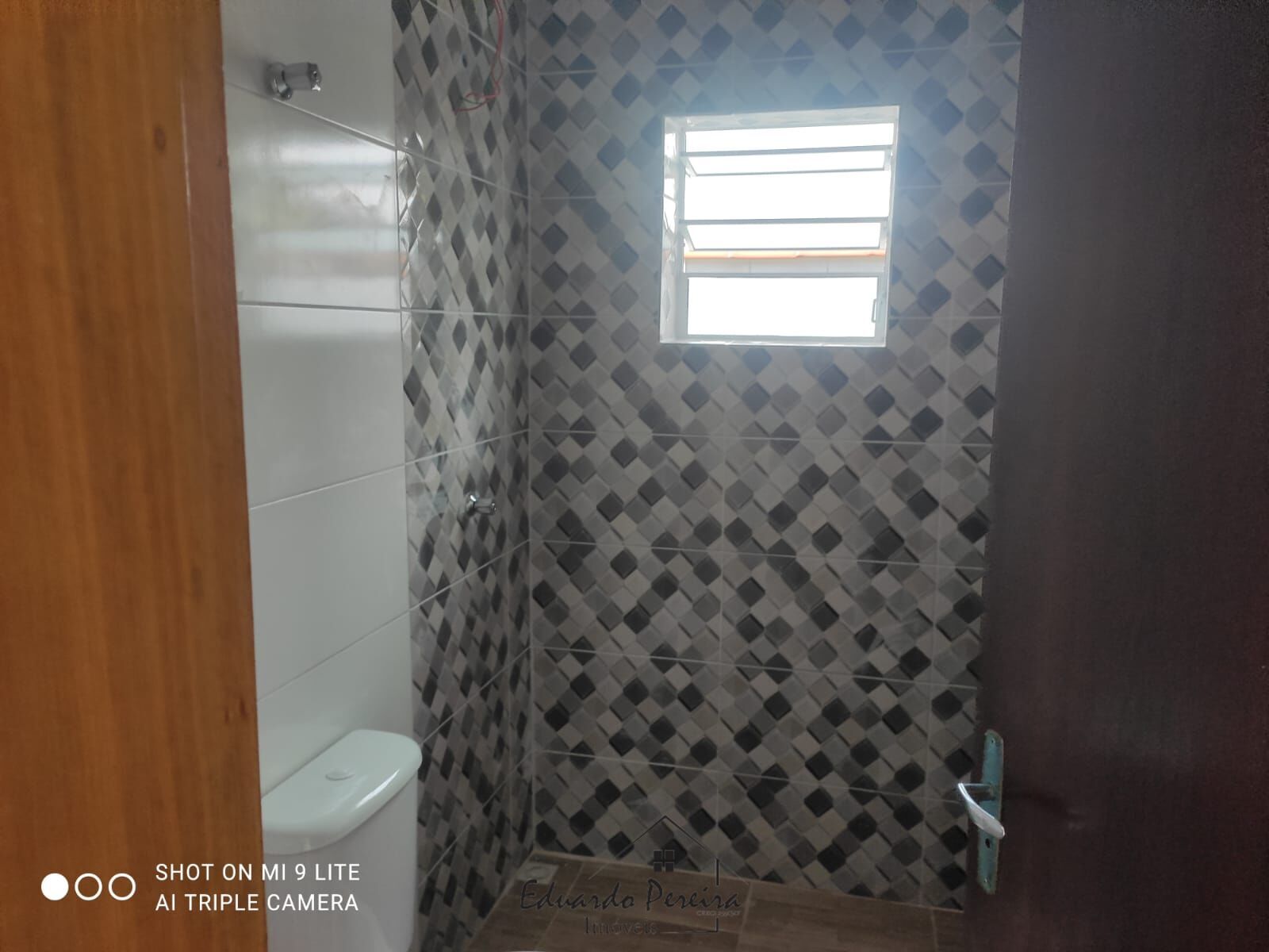 Casa à venda com 2 quartos, 60m² - Foto 10