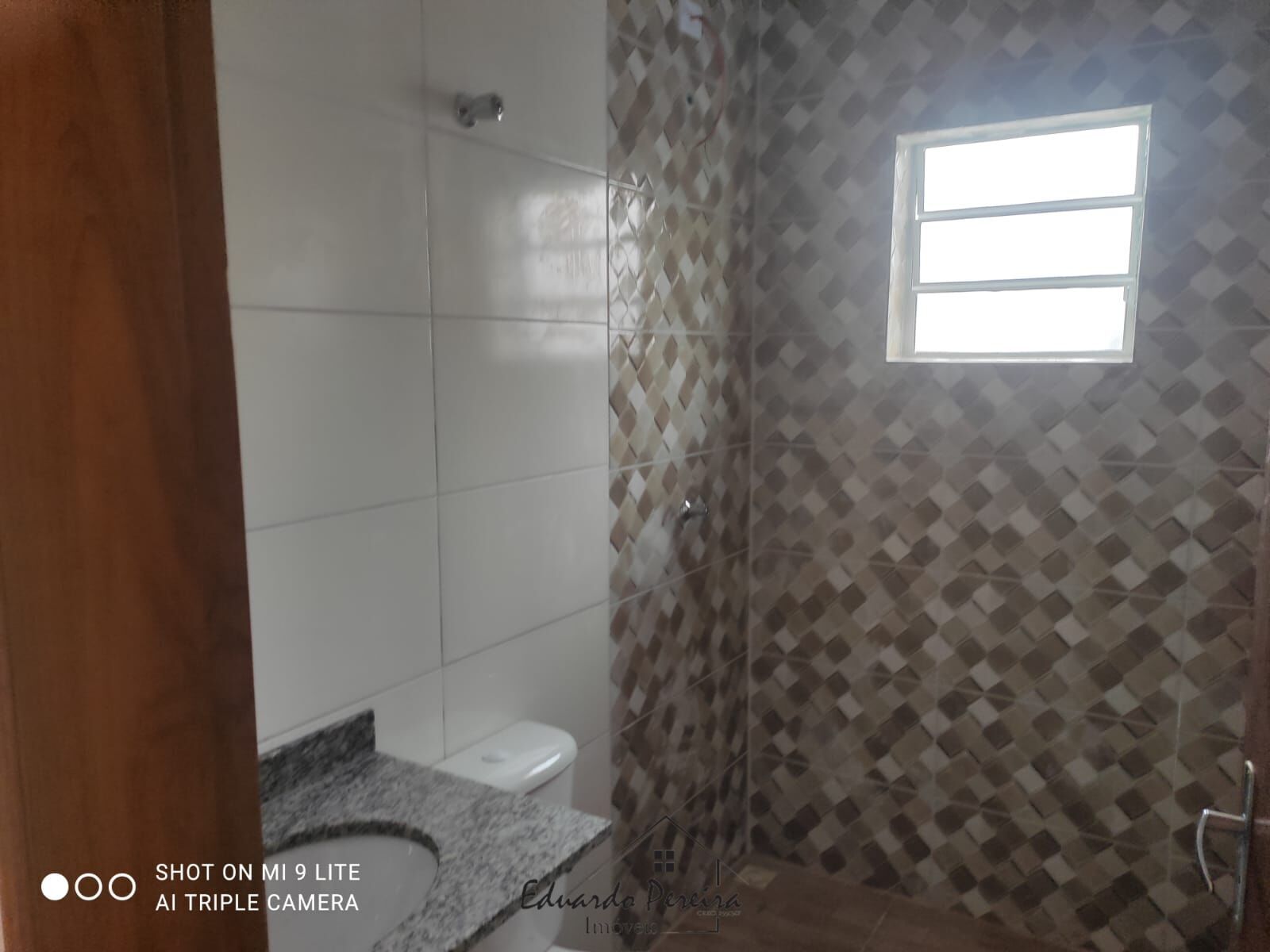 Casa à venda com 2 quartos, 60m² - Foto 11