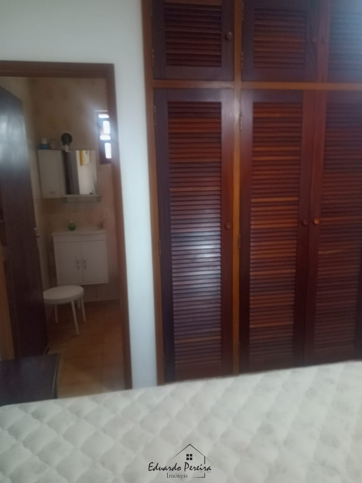 Casa à venda com 3 quartos, 200m² - Foto 9