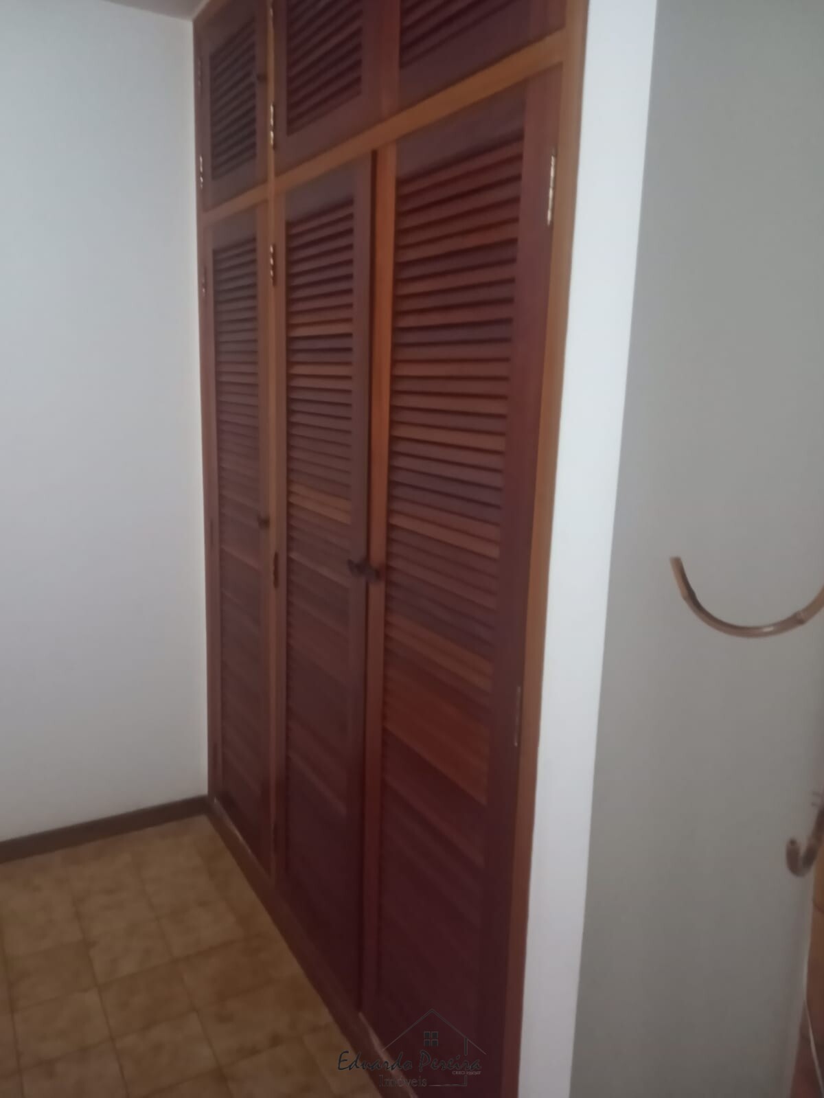 Casa à venda com 3 quartos, 200m² - Foto 10