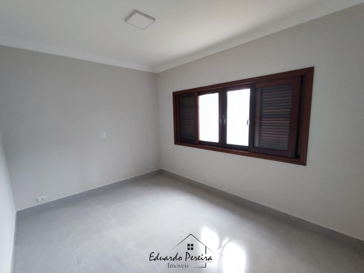 Casa à venda com 3 quartos, 158m² - Foto 11