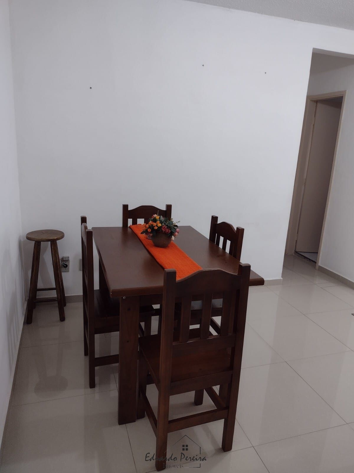 Apartamento à venda com 2 quartos, 48m² - Foto 3