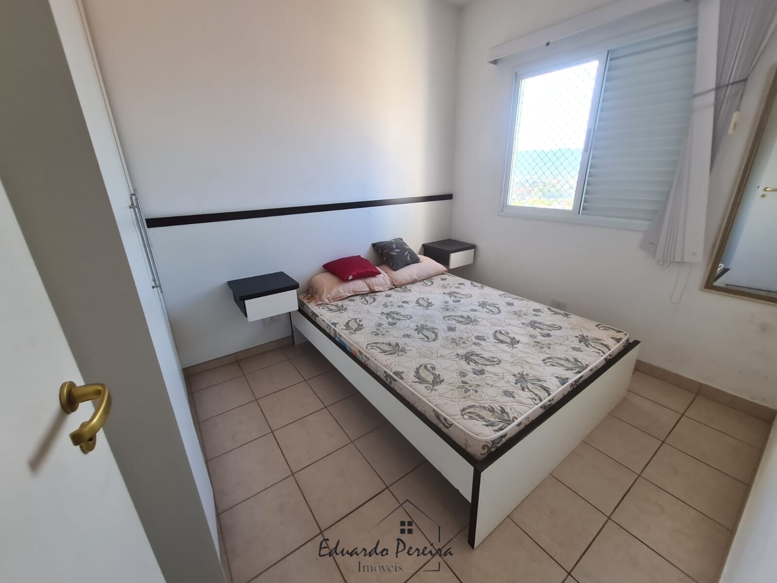 Apartamento à venda com 3 quartos, 90m² - Foto 13