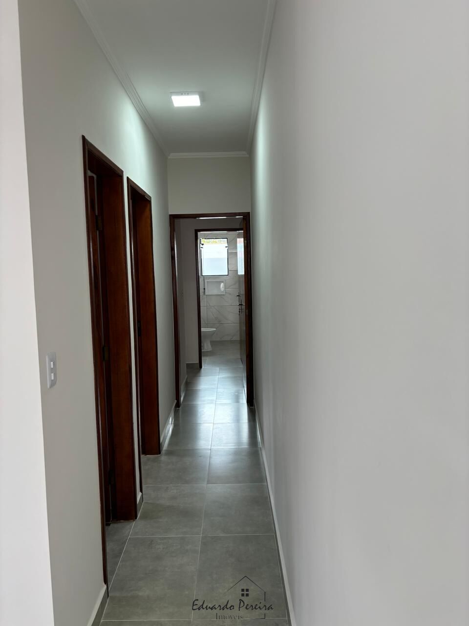 Casa à venda com 2 quartos, 81m² - Foto 11