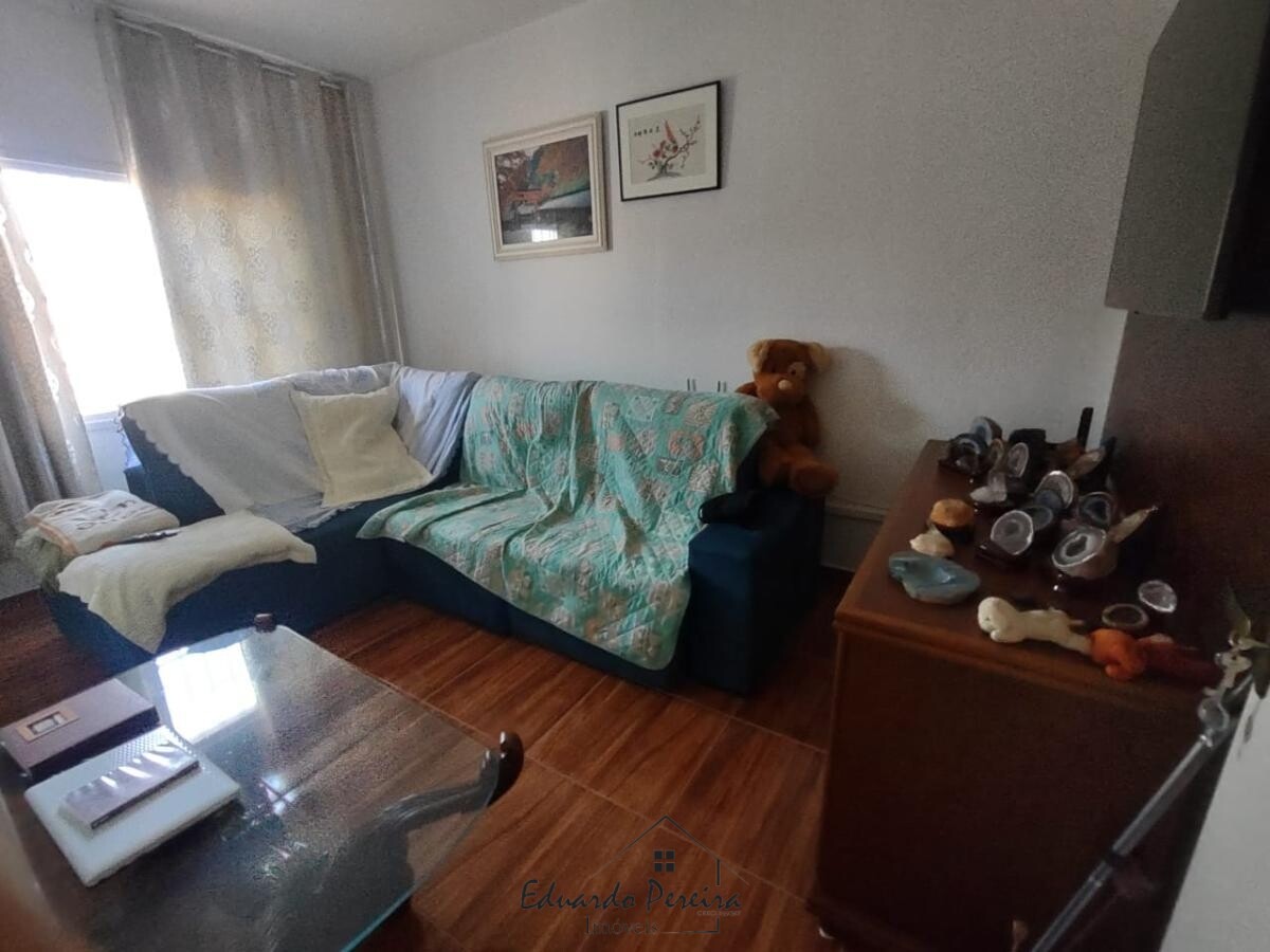 Apartamento à venda com 2 quartos, 79m² - Foto 3