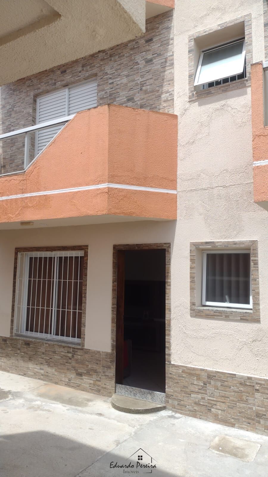 Sobrado à venda com 2 quartos, 77m² - Foto 1