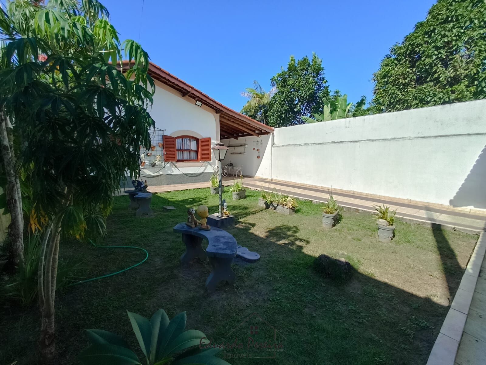 Casa à venda com 4 quartos, 127m² - Foto 3