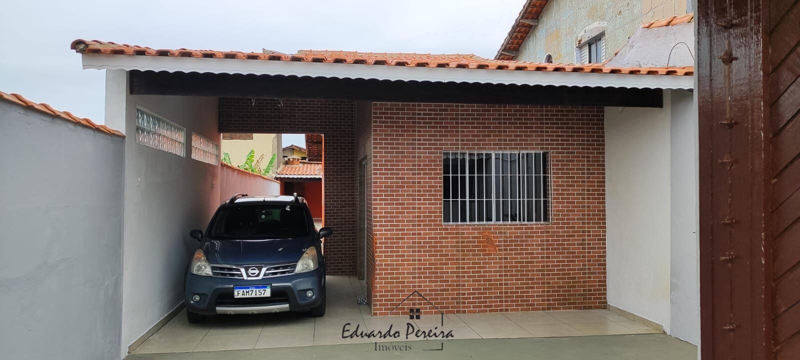 Casa à venda com 2 quartos, 106m² - Foto 2