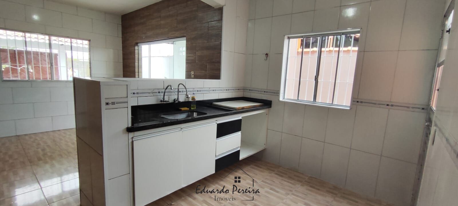 Casa à venda com 2 quartos, 106m² - Foto 4